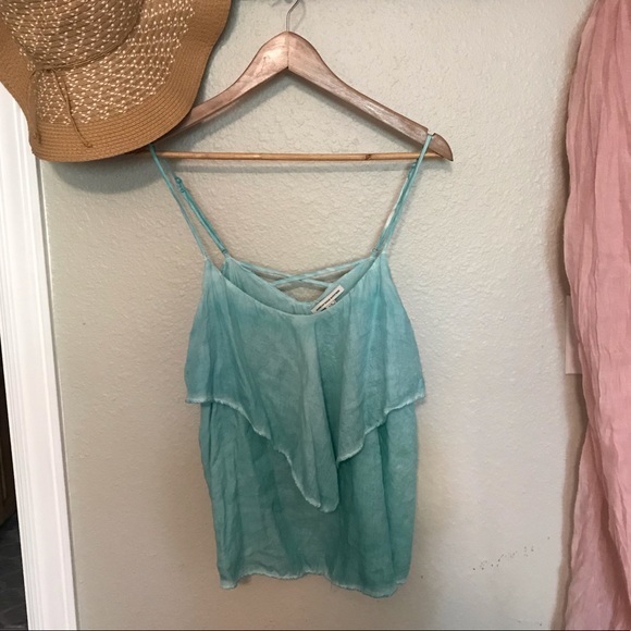 American Eagle Outfitters Tops - American Eagle lightweight ruffle tank